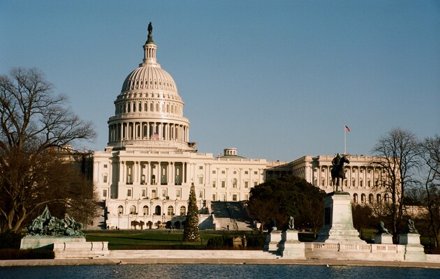 Сенат США приблизился к финальному голосованию по законопроекту о помощи Украине