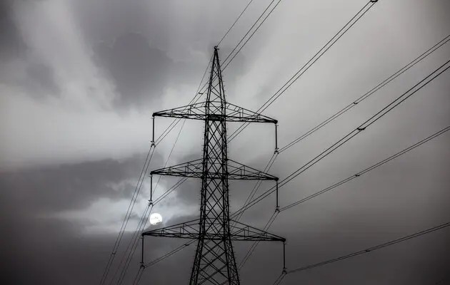 Удар по энергетической инфраструктуре в Сумской области: энергетикам удалось возобновить электроснабжение почти всем потребителям