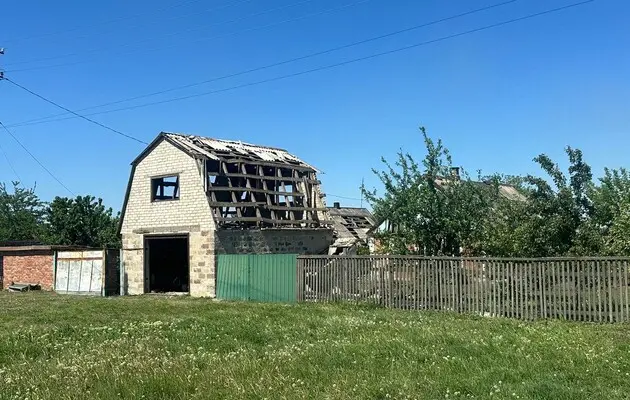 В Донецкой области в результате вражеских обстрелов трое мирных жителей получили ранения