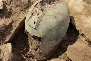 Археологи знайшли стародавній шолом, який «викликав трепет у ворога»