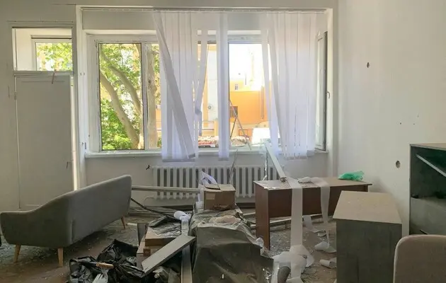 В Одесі через удари РФ пошкоджено будівлю представництва Уповноваженого ВР України з прав людини