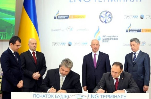 Украина отказалась от найма американской компании для улучшения имиджа проекта LNG-терминал