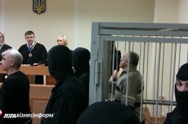 Печерский суд начал выносить приговор Пукачу