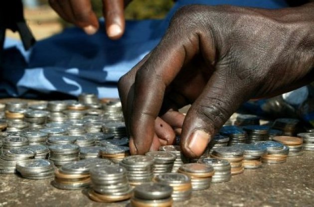 У держскарбниці Зімбабве залишилося близько 200 доларів