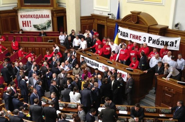 В ПР заявили, что неделя блокирования парламента обошлась украинцам в 11,5 млн грн