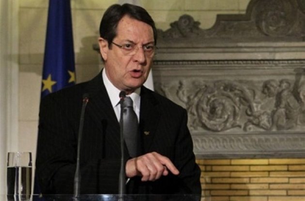 Президент Кипра обвинил ЕС в эксперименте над страной