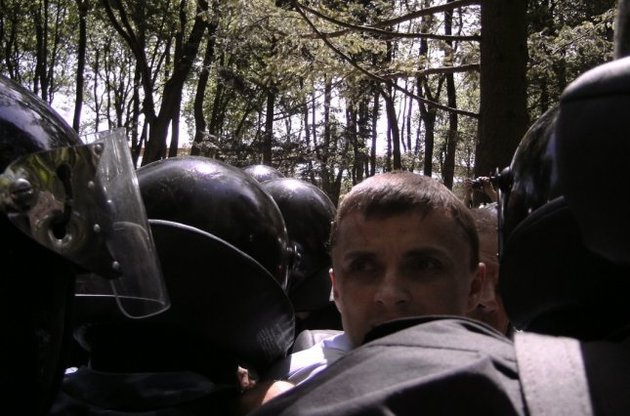 Прокуратура начала уголовное производство по факту хулиганства 9 мая в Тернополе