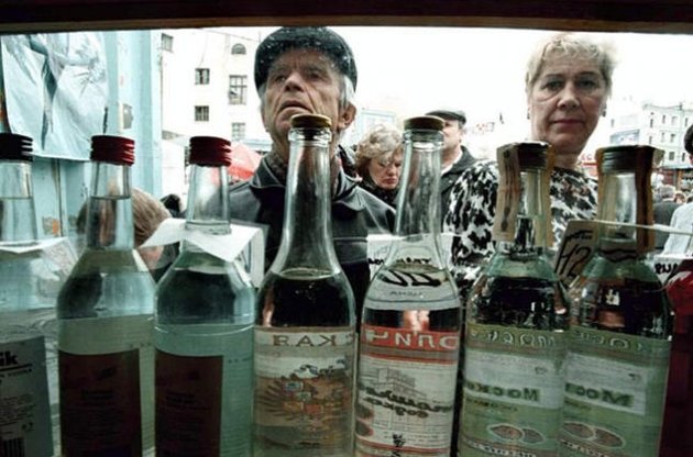Украина заняла третье место по потреблению водки в мире, пропустив вперед Россию и Беларусь