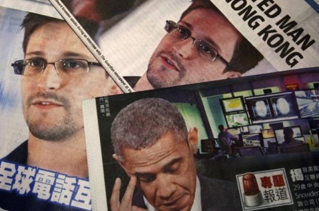Эдвард Сноуден оказался в ловушке: США предлагают России выдать его "по-хорошему"