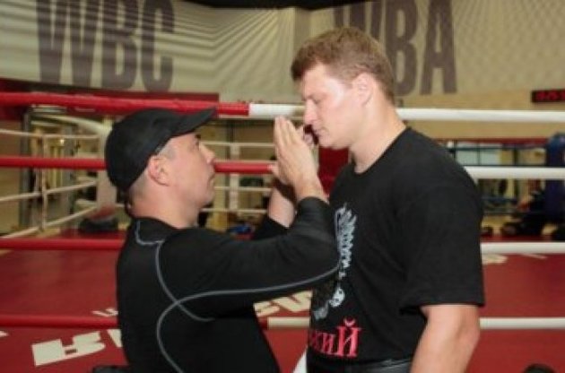 Известный боксер Костя Цзю поможет Поветкину подготовиться к бою с Кличко
