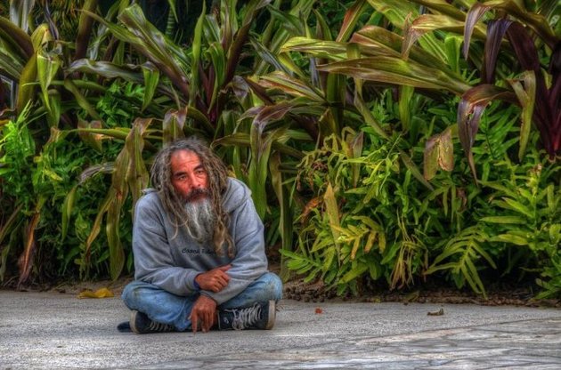 Власти Гавайев намерены депортировать 17 тысяч бездомных, купив им билет в один конец