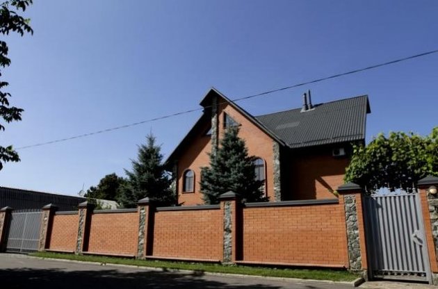 Затриманий за хабар ректор Петро Мельник збудував собі три маєтки під Києвом