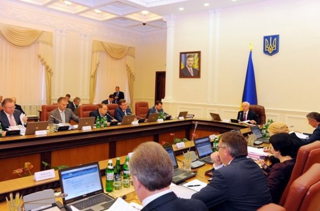 Азаров дал две недели, чтобы закончить проект бюджета на 2014 год