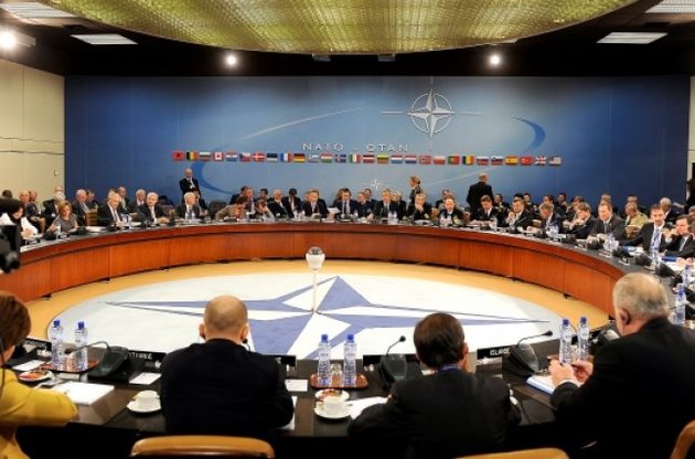 НАТО зробить все можливе, щоб допомогти Україні приєднатися до ЄС