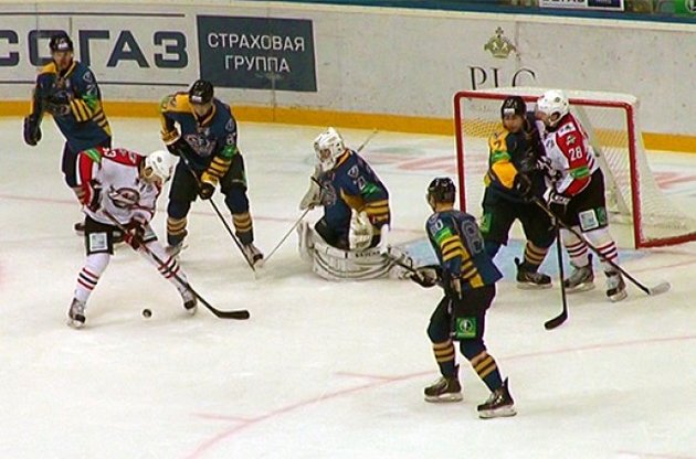 "Донбасс" уступил одной из худших команд КХЛ, "обезглавленной" за три часа до матча