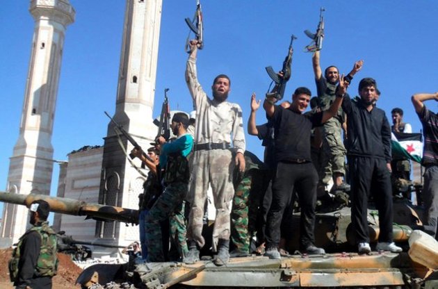 Крупнейшие группировки сирийских повстанцев пообещали ввести шариат