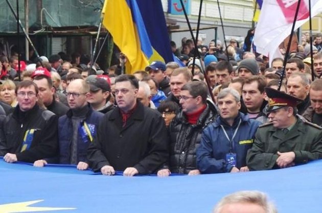 Лидеров оппозиции вызвали на допрос в Генпрокуратуру из-за Евромайдана