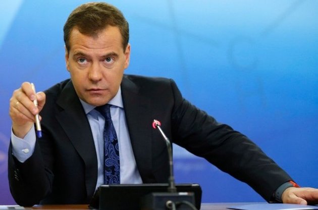 Медведев поставил под сомнение легитимность власти в Украине