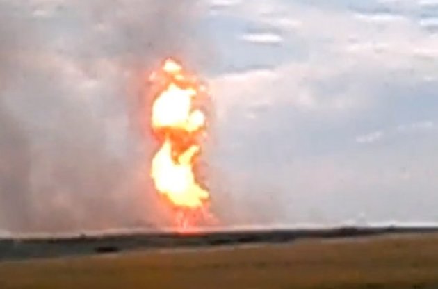 Взрыв на газопроводе "Уренгой-Помары-Ужгород" произошел из-за разгерметизации; источники говорят о возможности диверсии