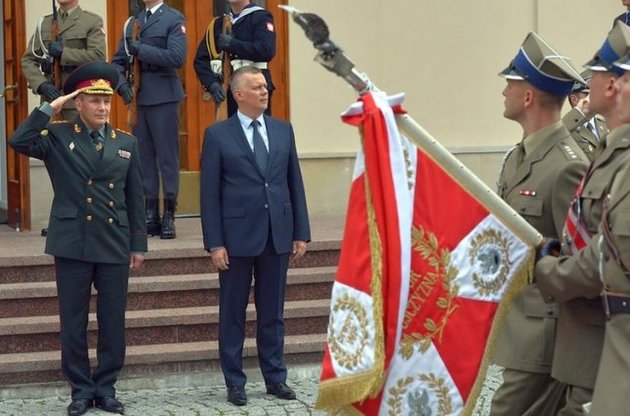 Глава минобороны Польши подтвердил желание поставлять оружие в Украину
