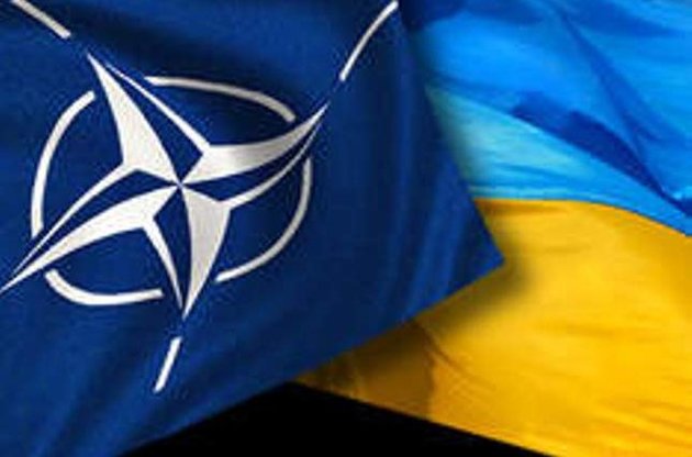 Особый статус вне НАТО Украина может получить в ноябре
