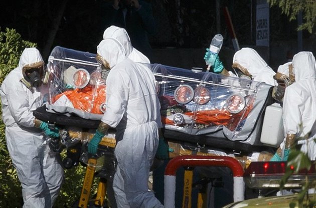 В Париже с подозрением на Эболу госпитализировали медсестру