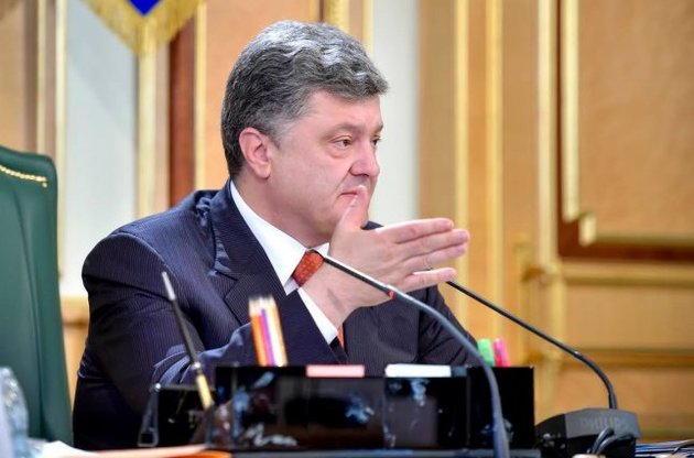 Порошенко оголосив про перемогу своєї партії на виборах, спростувавши Яценюка
