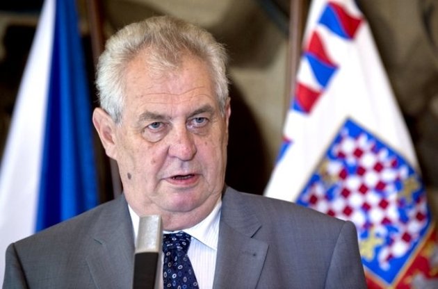 Президент Чехии назвал экономическую поддержку Украины "бессмыслицей"