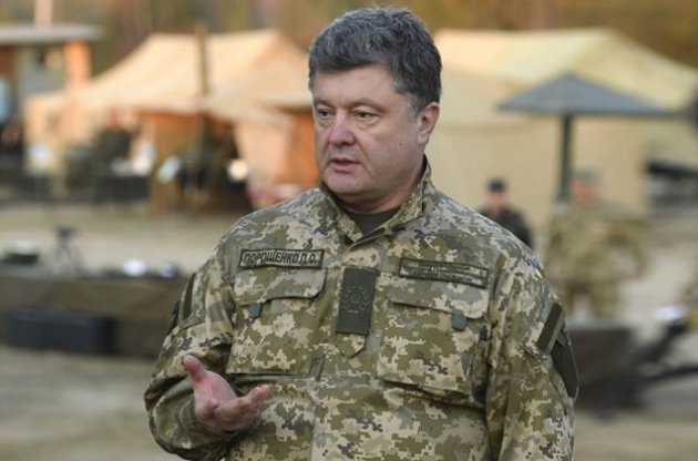 Порошенко в День вооруженных сил Украины посетит зону АТО