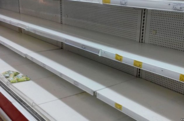 В магазинах Крыма опять дефицит молока и алкоголя
