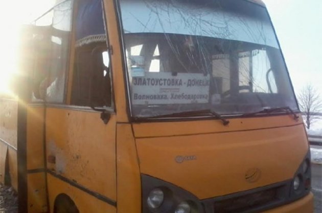 Москва звинуватила Київ в обстрілі автобуса під Волновахою
