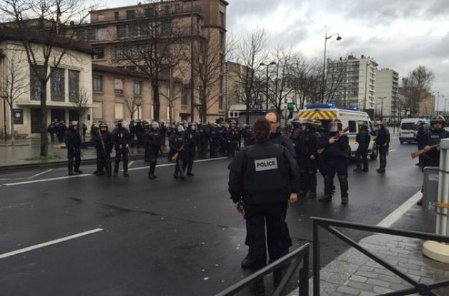 Более 50 человек во Франции задержаны по подозрениям в пропаганде терроризма