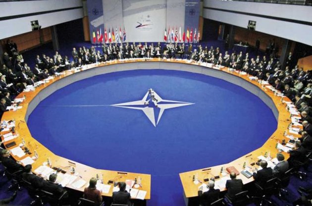 НАТО створює штаби в Балтії і Східній Європі