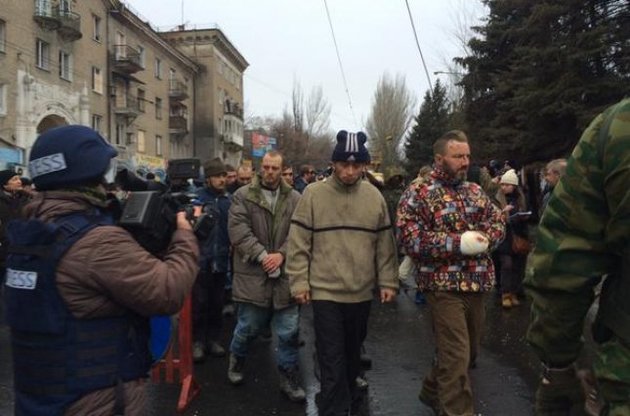 Amnesty выразила возмущение по поводу "парада пленных" в Донецке