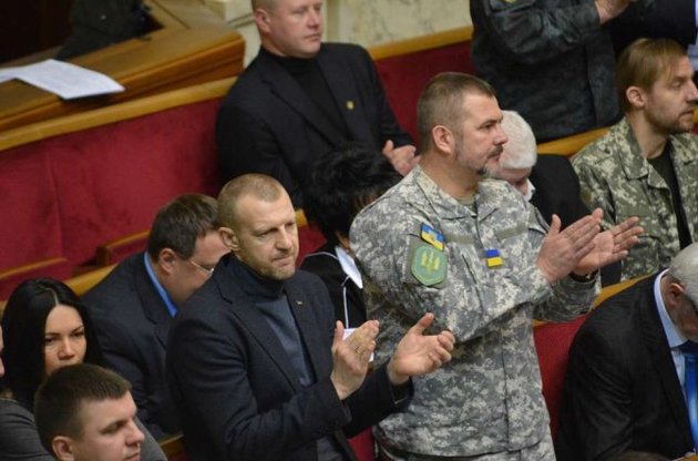Рада одобрила закон о военно-гражданских администрациях в Донбассе