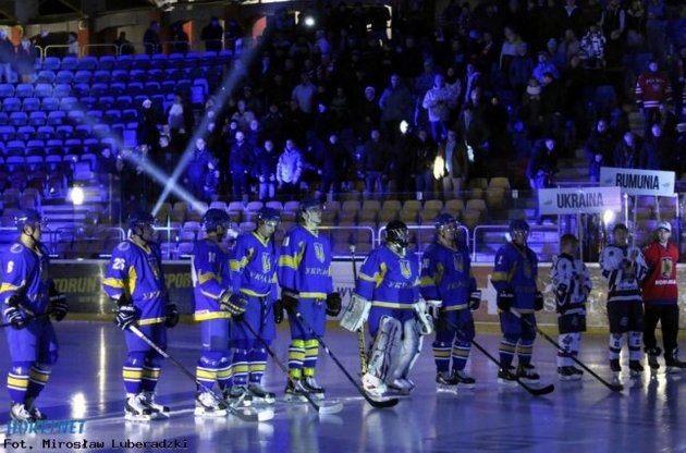 Украинские хоккеисты финишировали третьими на турнире в Польше