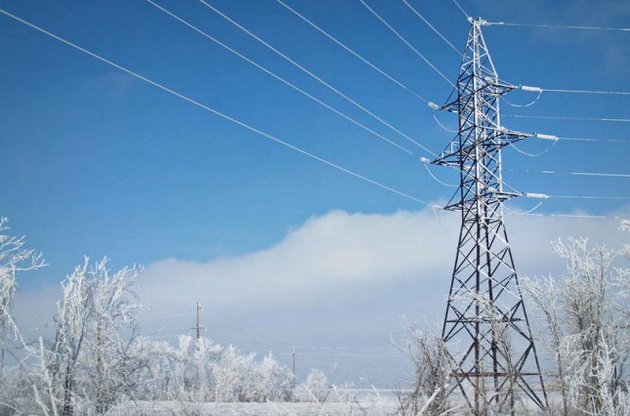 Яценюк распорядился остановить расчеты за произведенную в Донбассе электроэнергию