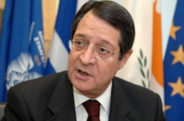 Президент Кіпру напередодні візиту до Москви виступив за скасування санкцій проти РФ