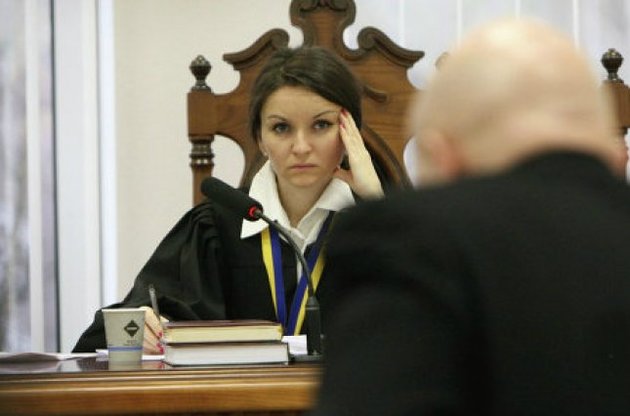 Суддю Царевич зобов'язали носити електронний браслет