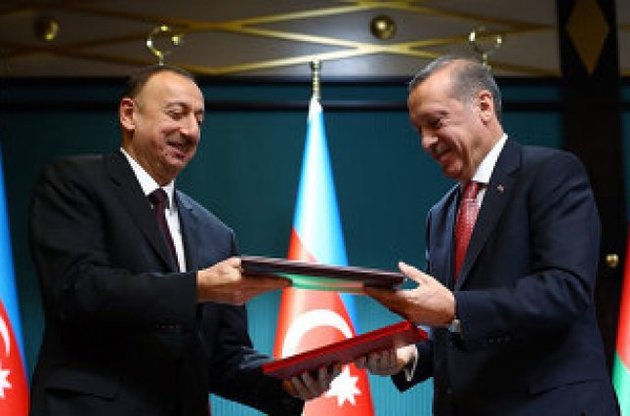 Турция и Азербайджан начали строительство газопровода TANAP