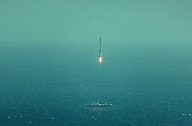 SpaceX показала видео катастрофы ракеты-носителя Fancon 9