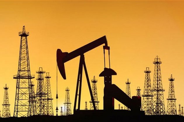 Нефть растет в цене после резкого снижения накануне