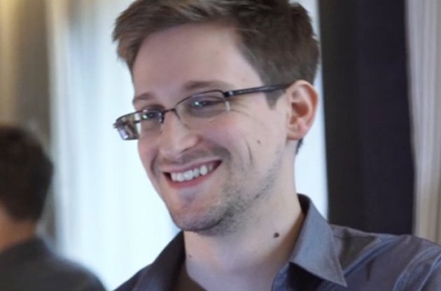 У мережі з'явився офіційний трейлер фільму "Сноуден"
