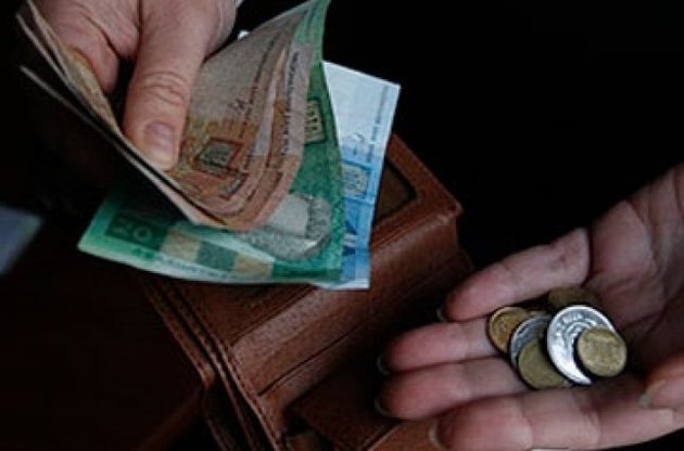 Украинцы в 2015-м стали экономить на всех статьях бюджета