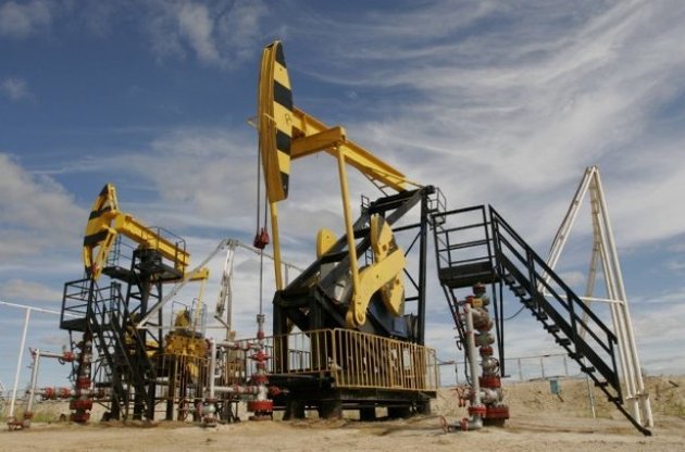 Нафта подешевшала до $ 56,4 через Китай і Грецію