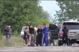 Нелегали-"бурштинщики" кийками побили міліціонерів при виконанні рейду на Рівненщині