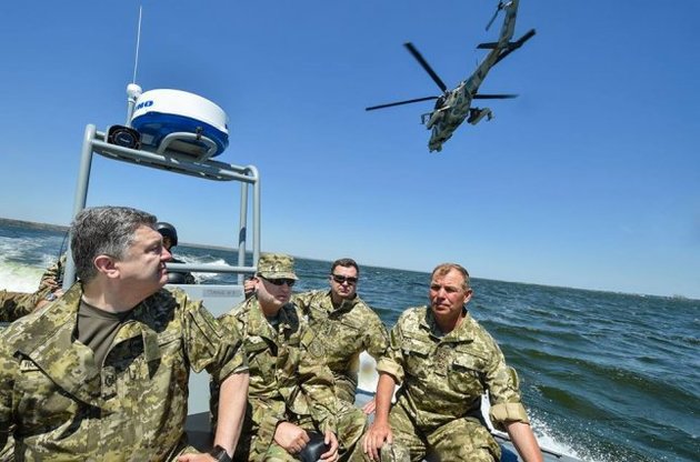 Порошенко заявил о нахождении в Донбассе 9 тысяч военнослужащих  РФ