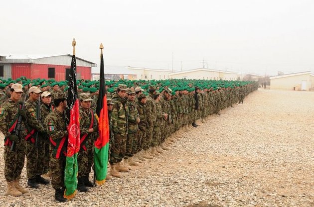 Командующий ISAF оценил потери армии Афганистана в 4 тысячи солдат ежемесячно