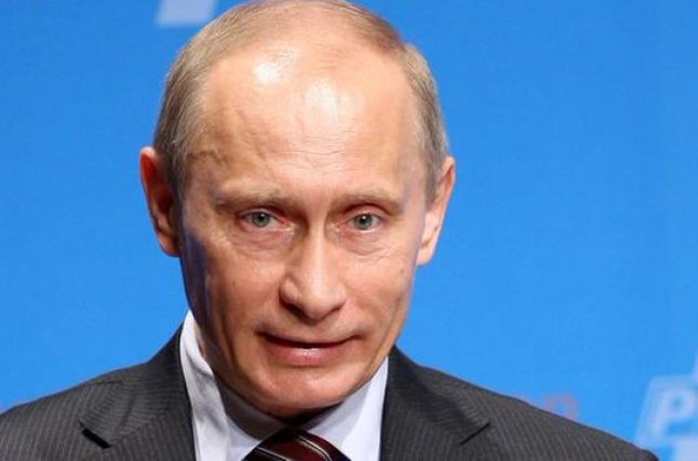 Путин настаивает, что "внешние силы" угрожают Крыму дестабилизацией