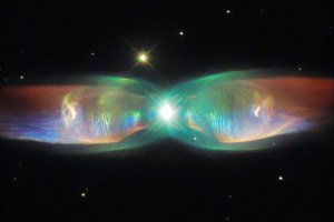 Телескоп "Хаббл" сделал новые фотографии "космической бабочки"